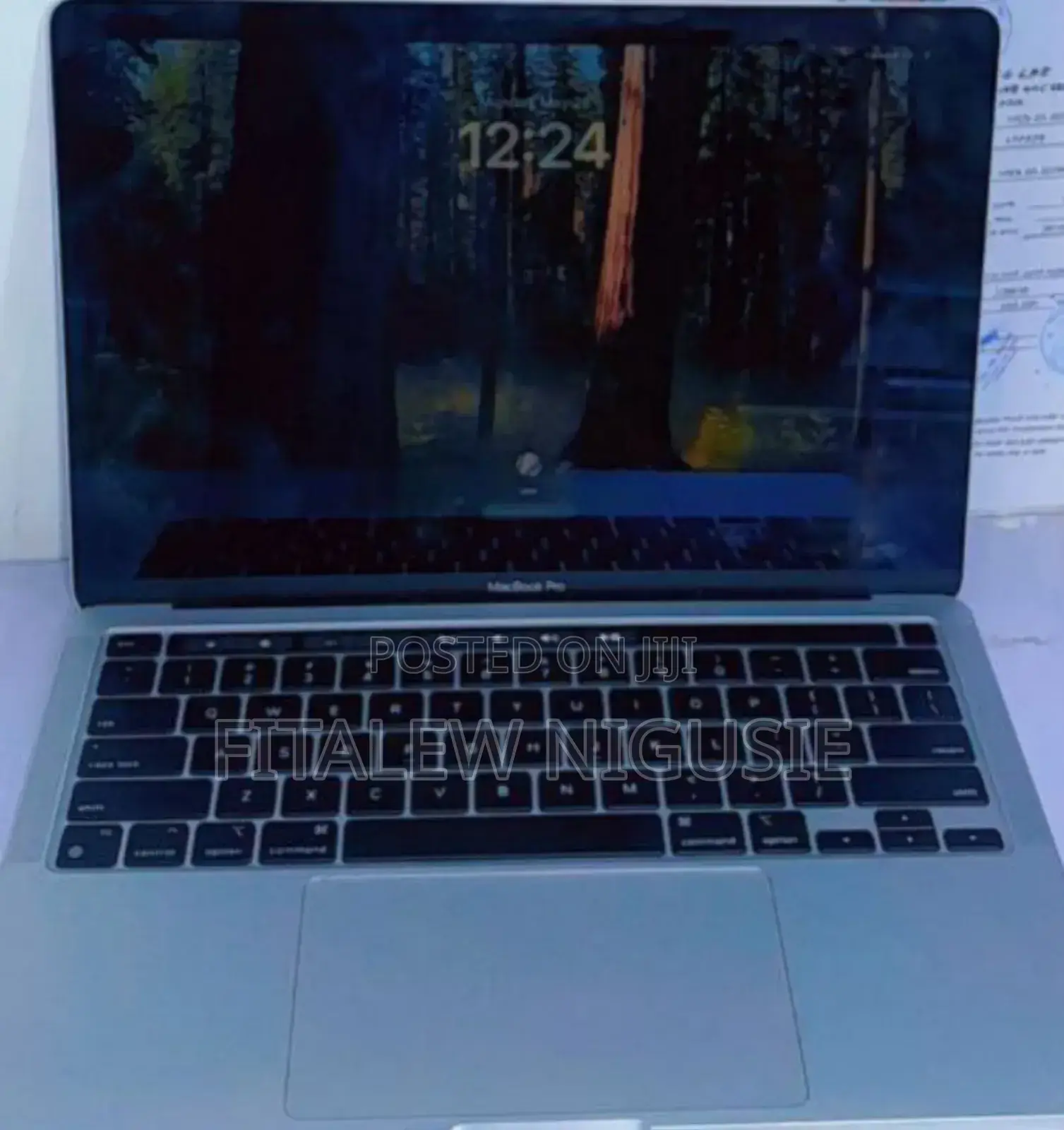 New Laptop Apple MacBook Pro 2022 M2 8GB Apple M2 SSD 512GB