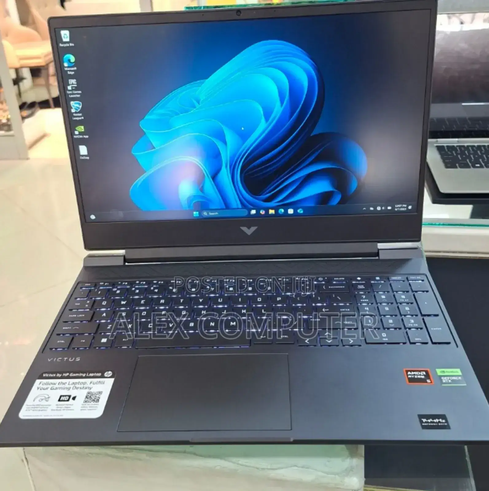New Laptop HP Victus 15 8GB AMD Ryzen 5 SSD 512GB