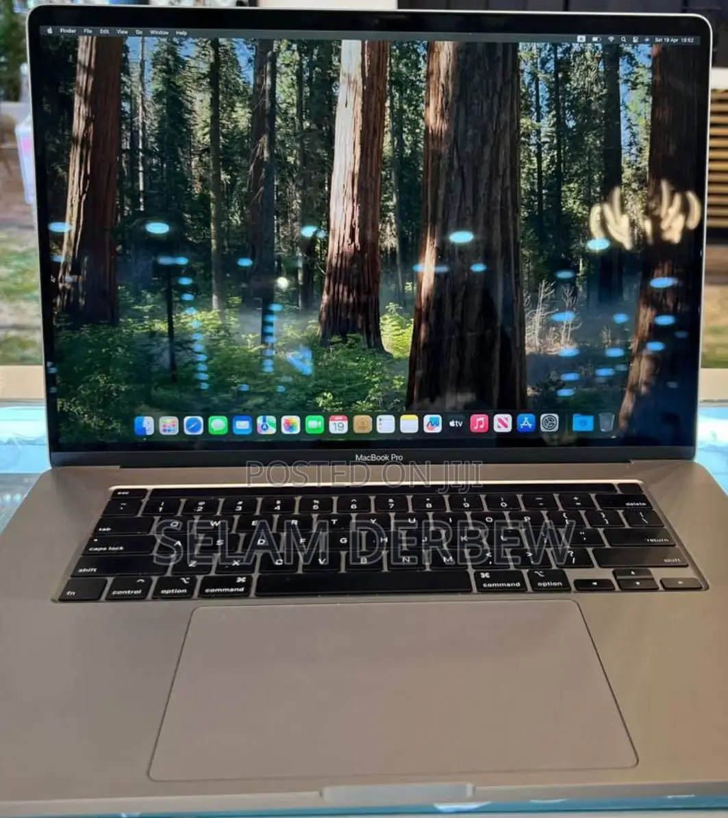 New Laptop Apple MacBook Pro 2018 32GB Intel Core I9 SSD 512GB