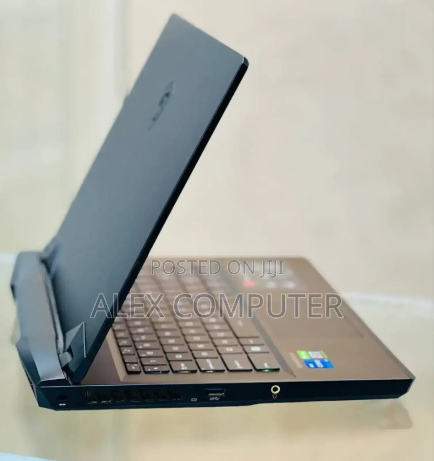 New Laptop MSI GF63 16GB Intel Core I7 SSD 1T