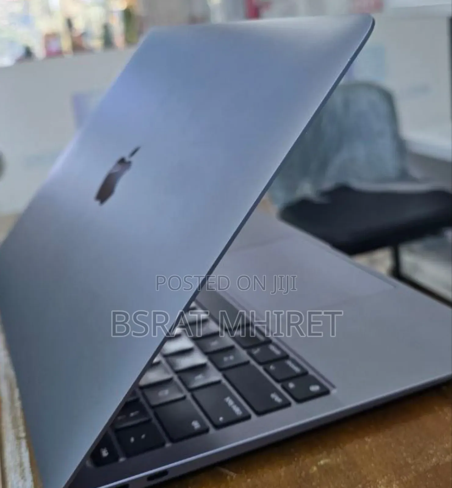 New Laptop Apple MacBook Air 2020 M1 8GB Intel Core I7 SSD 256GB