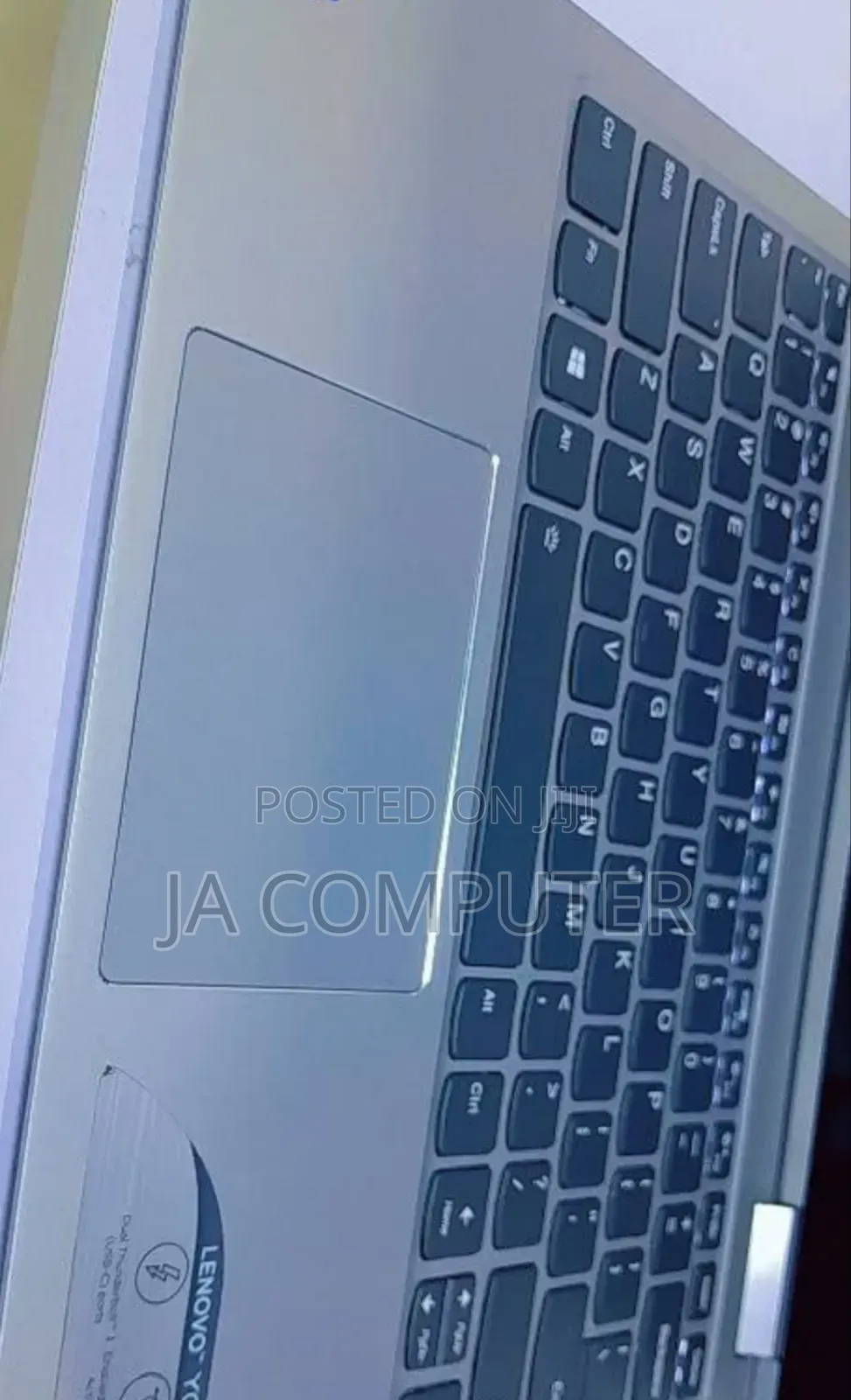 New Laptop Lenovo Yoga 730 8GB Intel Core I5 SSD 256GB