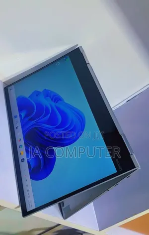 New Laptop Lenovo Yoga 730 8GB Intel Core I5 SSD 256GB