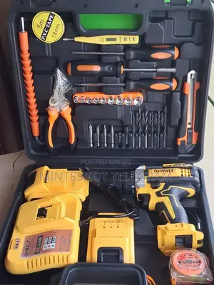 Photo - Drill With Toolbox