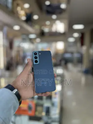 Photo - Samsung Galaxy S22 5G 256 GB Green