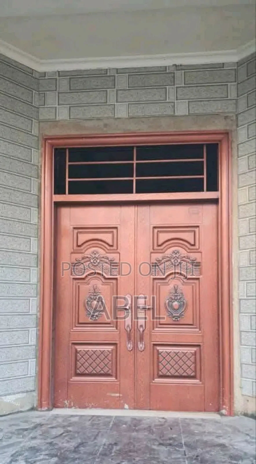 ለአፓርታማ Victor Security በር አለላቹ