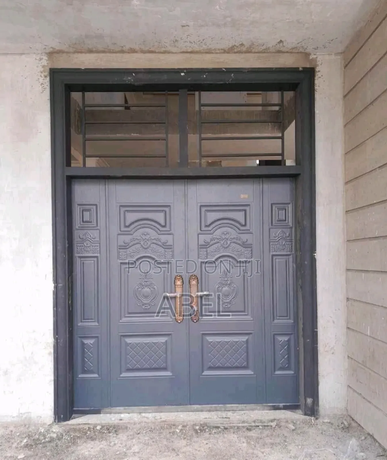 ለአፓርታማ Victor Security በር አለላቹ