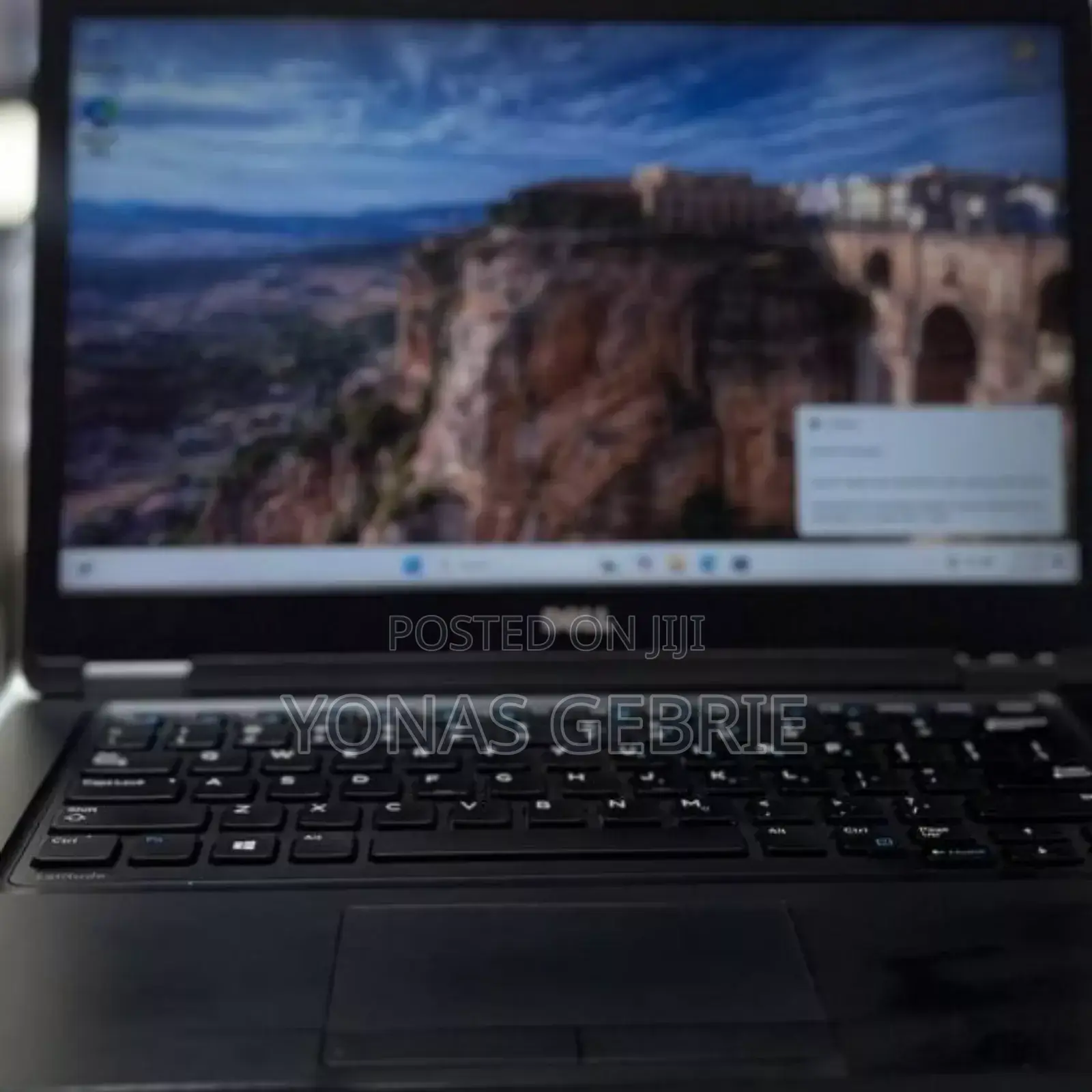New Laptop Dell 8GB Intel Core i5 SSD 256GB