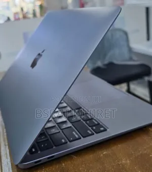 New Laptop Apple MacBook Air 2020 M1 8GB Intel Core I7 SSD 256GB