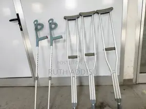 Photo - Crutches黨員crutches去了crutches本身crutches裡頭crutches局數crutches