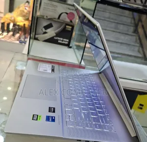 New Laptop HP Envy 15 16GB Intel Core I7 SSD 1T