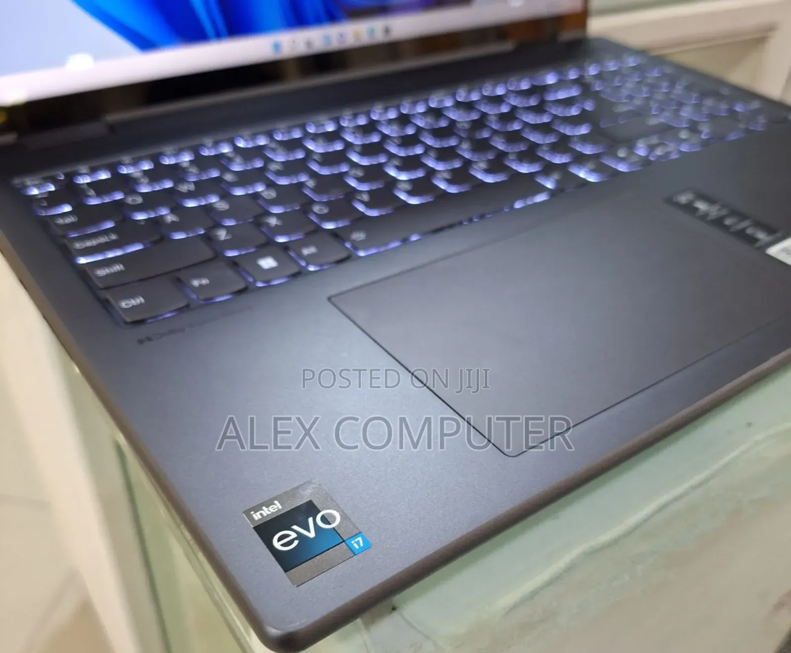 New Laptop Lenovo Yoga 7i 16GB Intel Core I7 SSD 1T