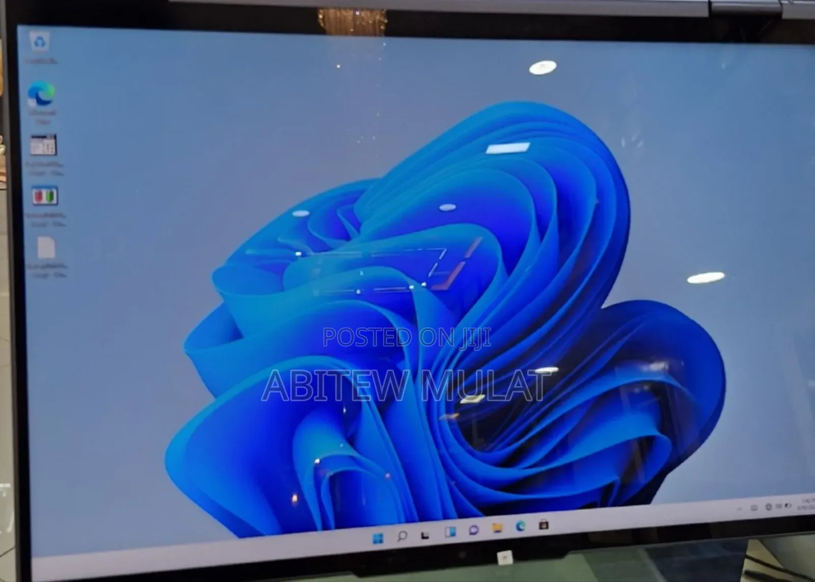 New Laptop Lenovo Yoga 7i 16GB Intel Core I7 SSD 1T