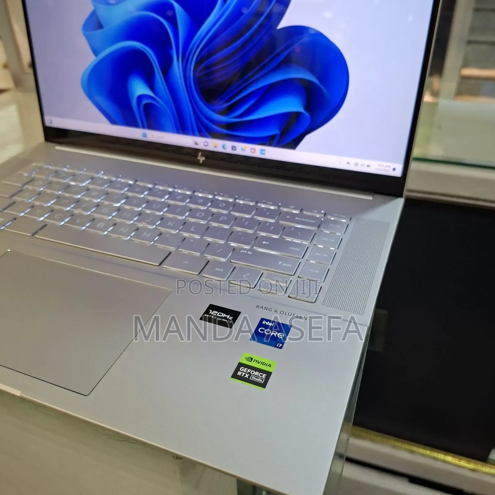 New Laptop HP Envy 16 Gaming 16-H1023dx 16GB Intel Core I7 SSD 1T