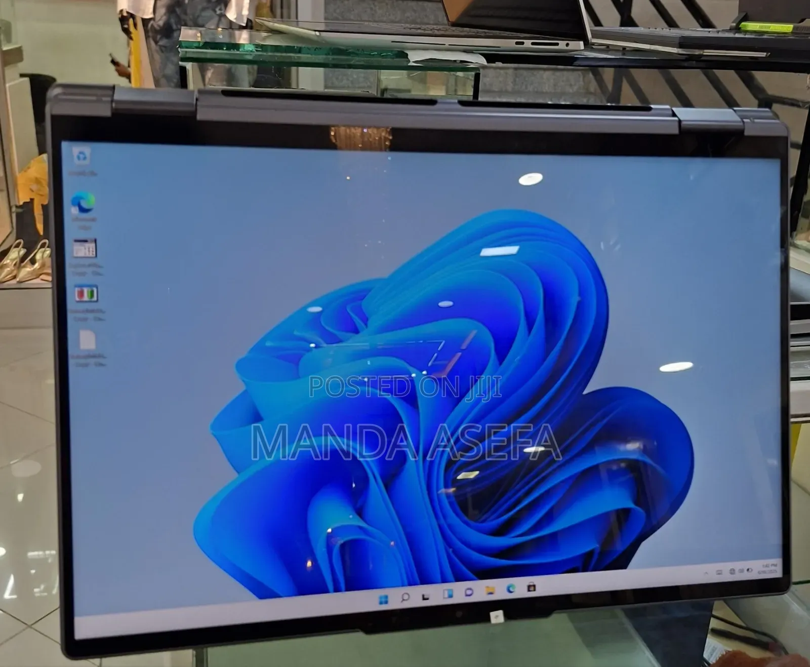 New Laptop Lenovo Yoga 7i 16GB Intel Core i7 SSD 1T