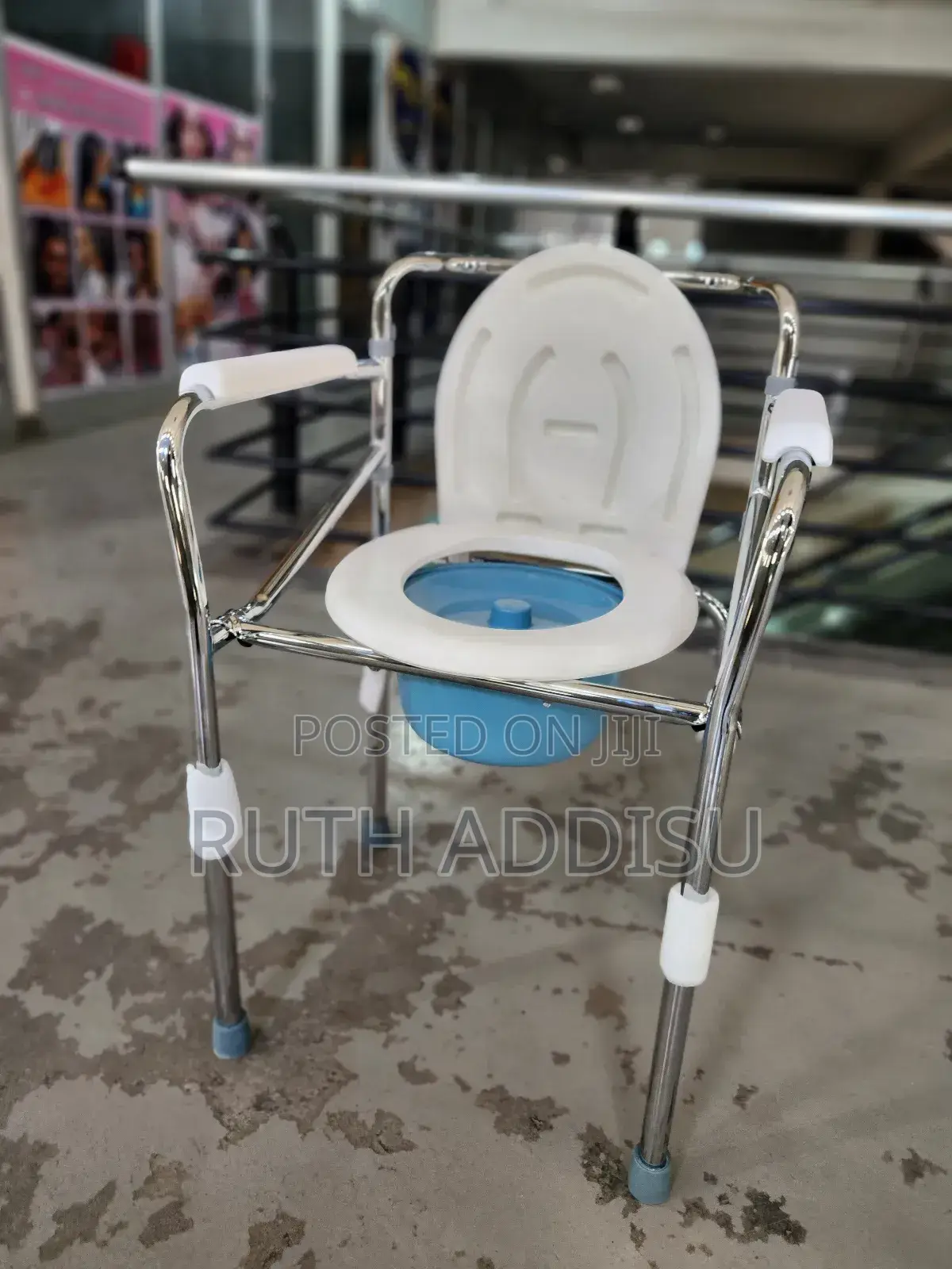 Commode Chair遊客toilet Chair走向commode Chair起來toilet Chair