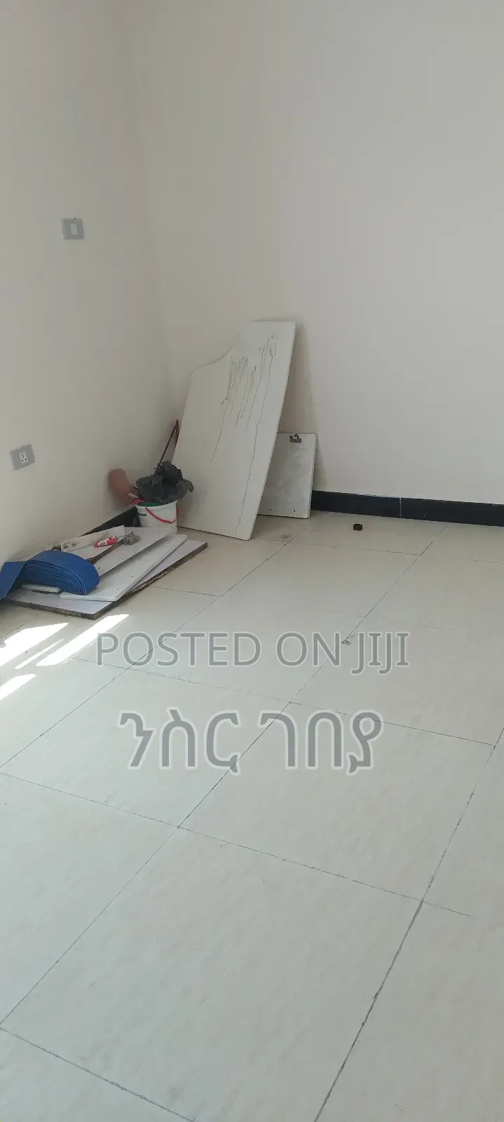 Furnished 3bdrm Condo in Ayat 49, 40/60, Yeka for rent