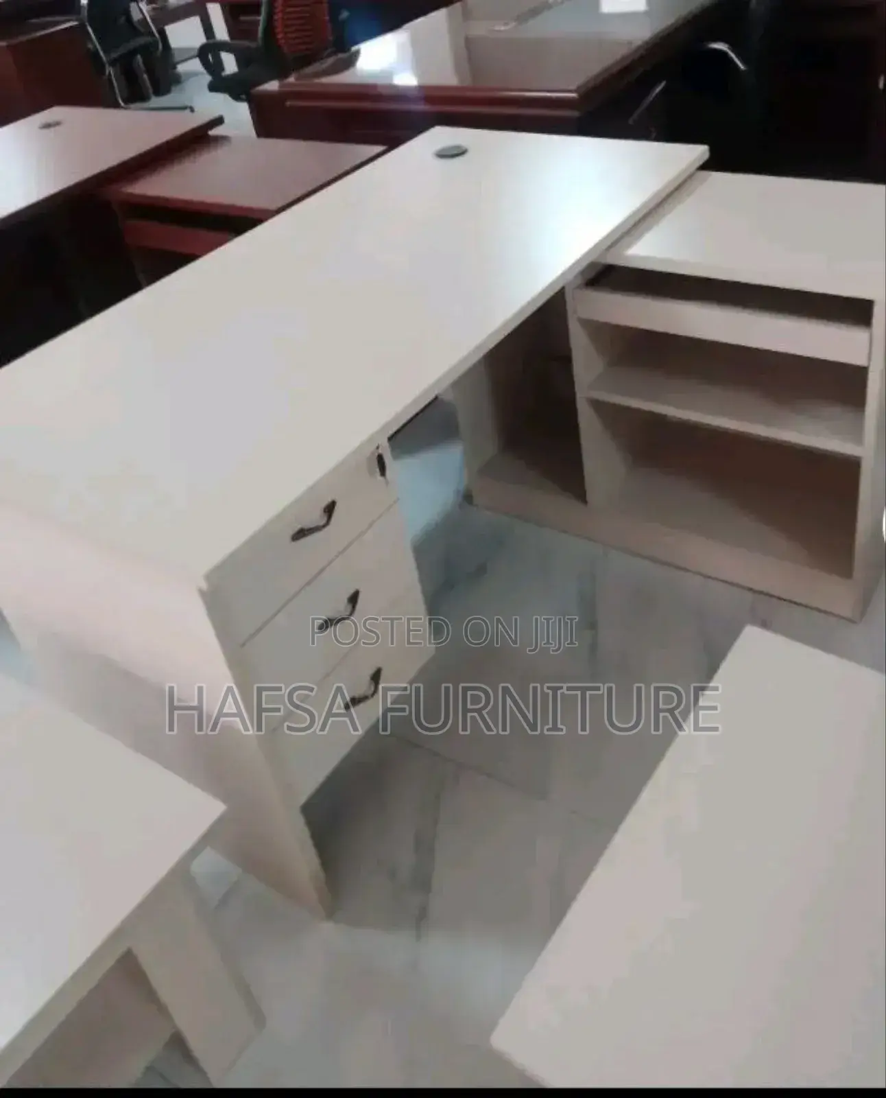 L-Sheap Managerial Table 1.40cm