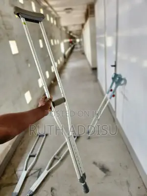 Medical Crutches Axillary Bilateral Crutches地球crutches