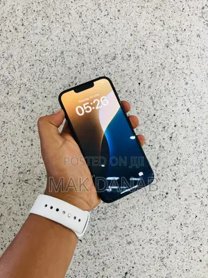 Photo - New Apple iPhone 14 128 GB Blue