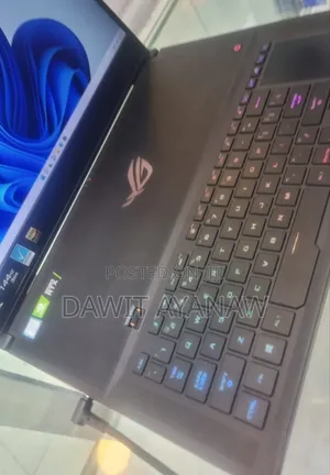 New Laptop Asus ROG Zephyrus G15 16GB Intel Core I7 SSD 1T