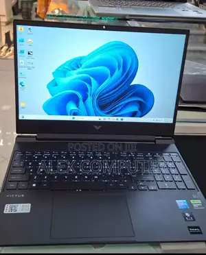 New Laptop HP Victus 15 16GB Intel Core I7 SSD 1T