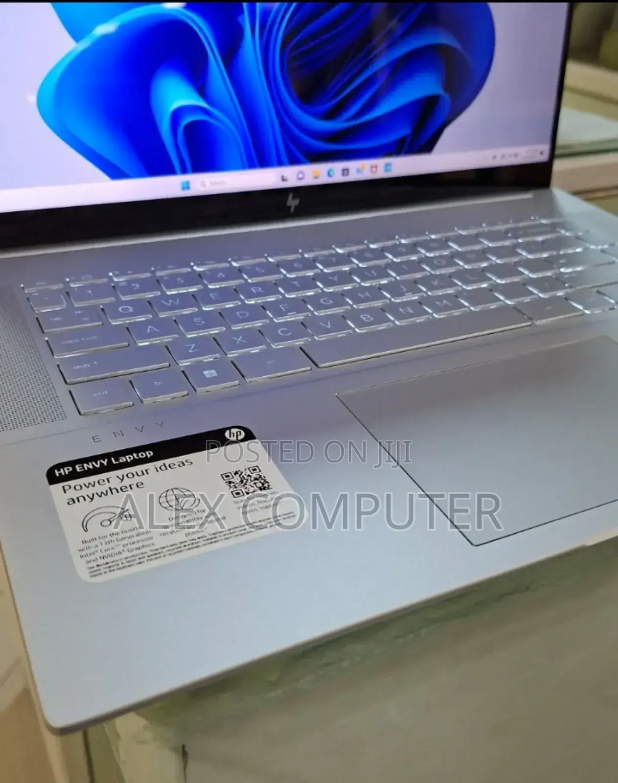 New Laptop HP Envy 16 Gaming 16-H1023dx 16GB Intel Core I7 SSD 1T
