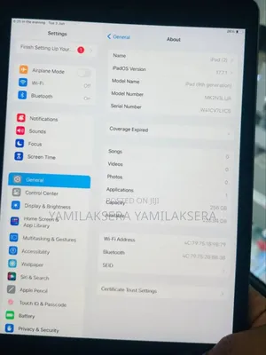 Photo - New Apple iPad 10.2 (2021) 256 GB Silver