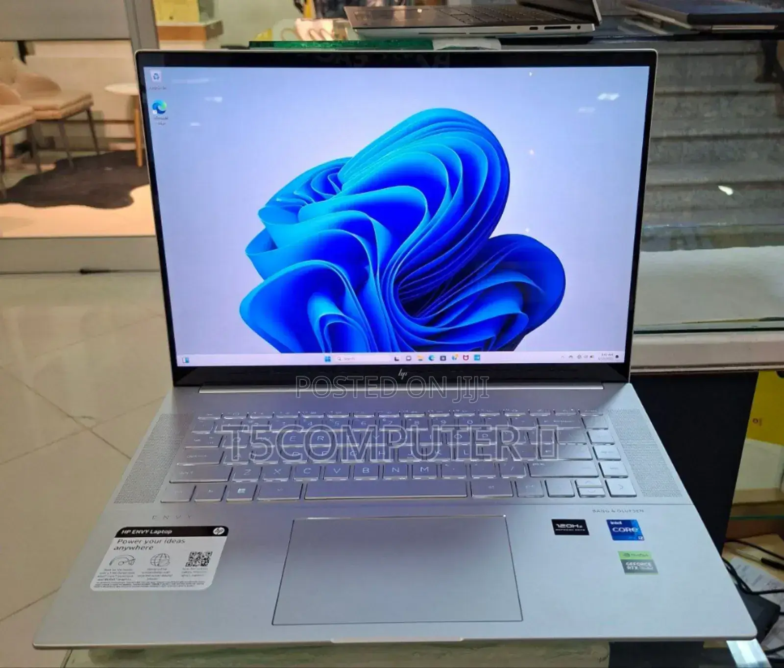 New Laptop HP Envy 16 Gaming 16-H1023dx 16GB Intel Core I7 SSD 1T