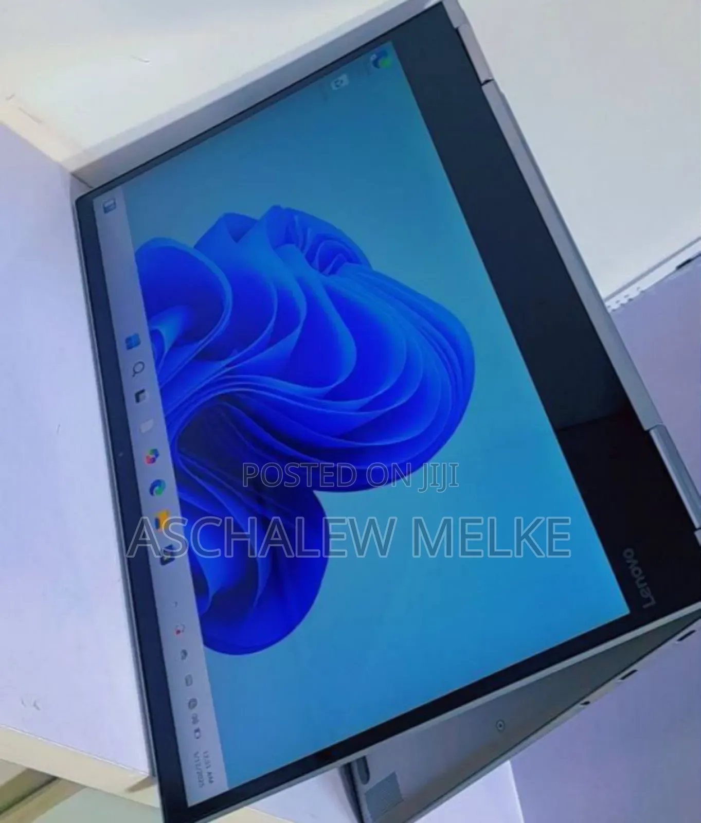 New Laptop Lenovo Yoga 730 8GB Intel Core I5 SSD 256GB