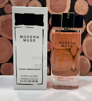 Photo - Estée Lauder Modern Muse