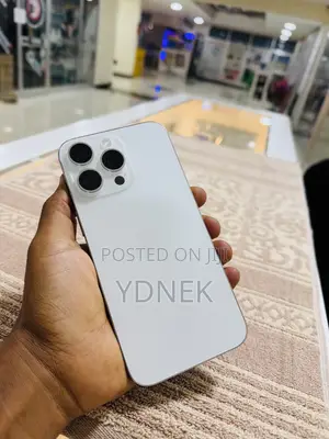 New Apple iPhone 15 Pro Max 256 GB White