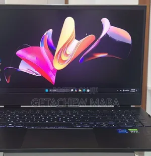 New Laptop HP Omen X 17t 16GB Intel Core I7 SSD 512GB