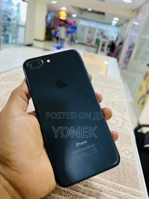 Photo - Apple iPhone 7 Plus 256 GB Black