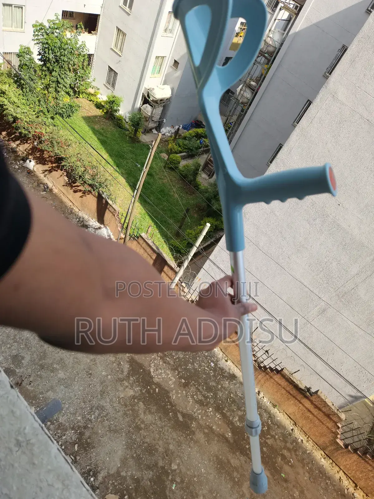 Crutches Brand New Base Support and Arm Crutches Medical