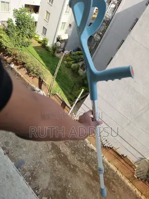 Crutches Brand New Base Support and Arm Crutches Medical