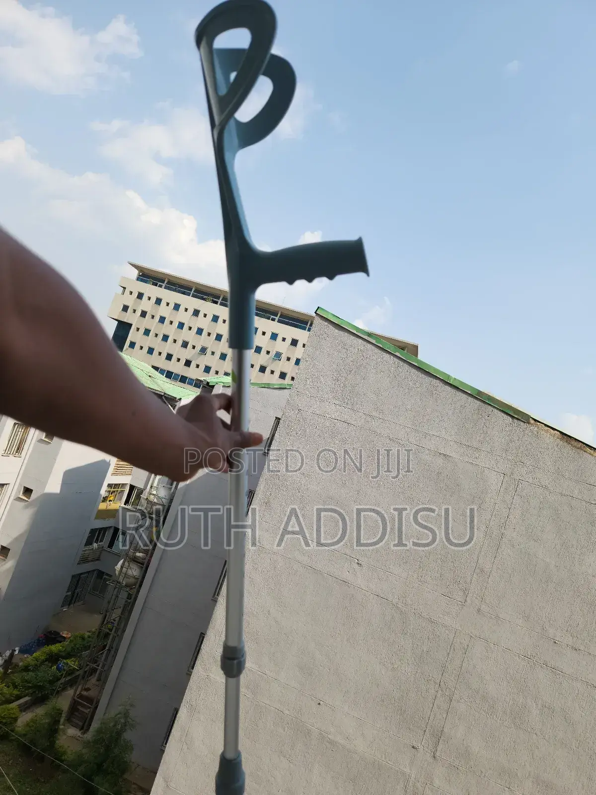 Crutches墙瓶crutches和諧crutches𣊭遧crutches笑容crutches受到crutches