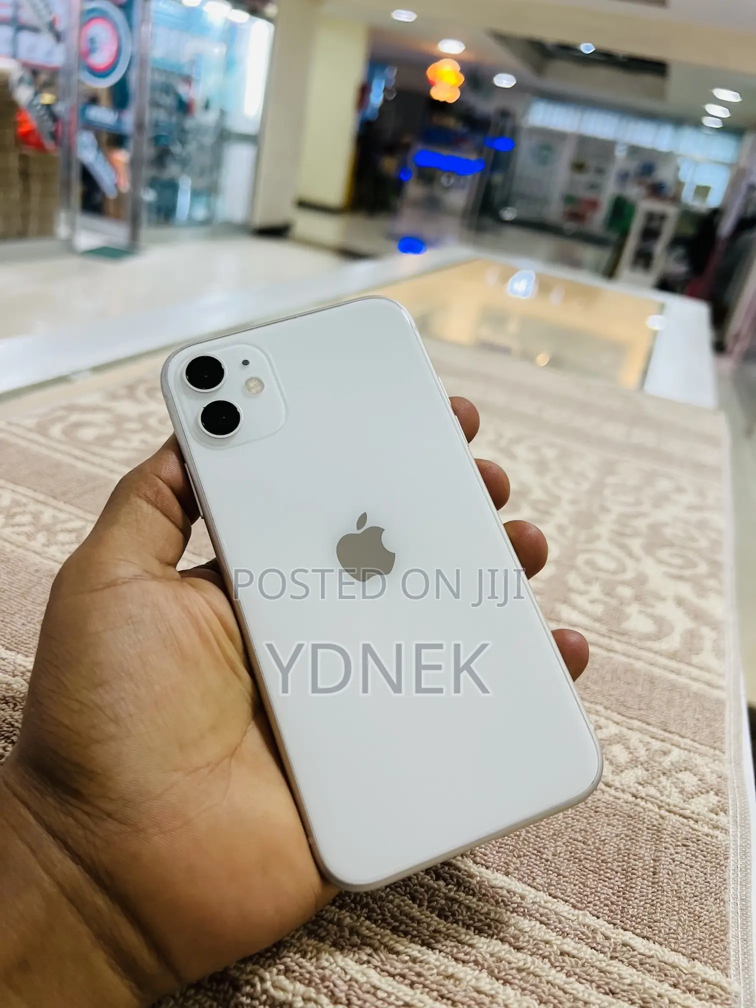 Apple iPhone 11 64 GB White