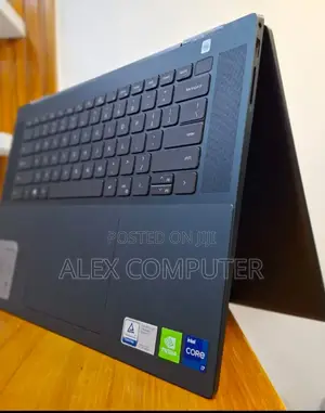 New Laptop Dell Inspiron 16 5620 16GB Intel Core I7 SSD 1T