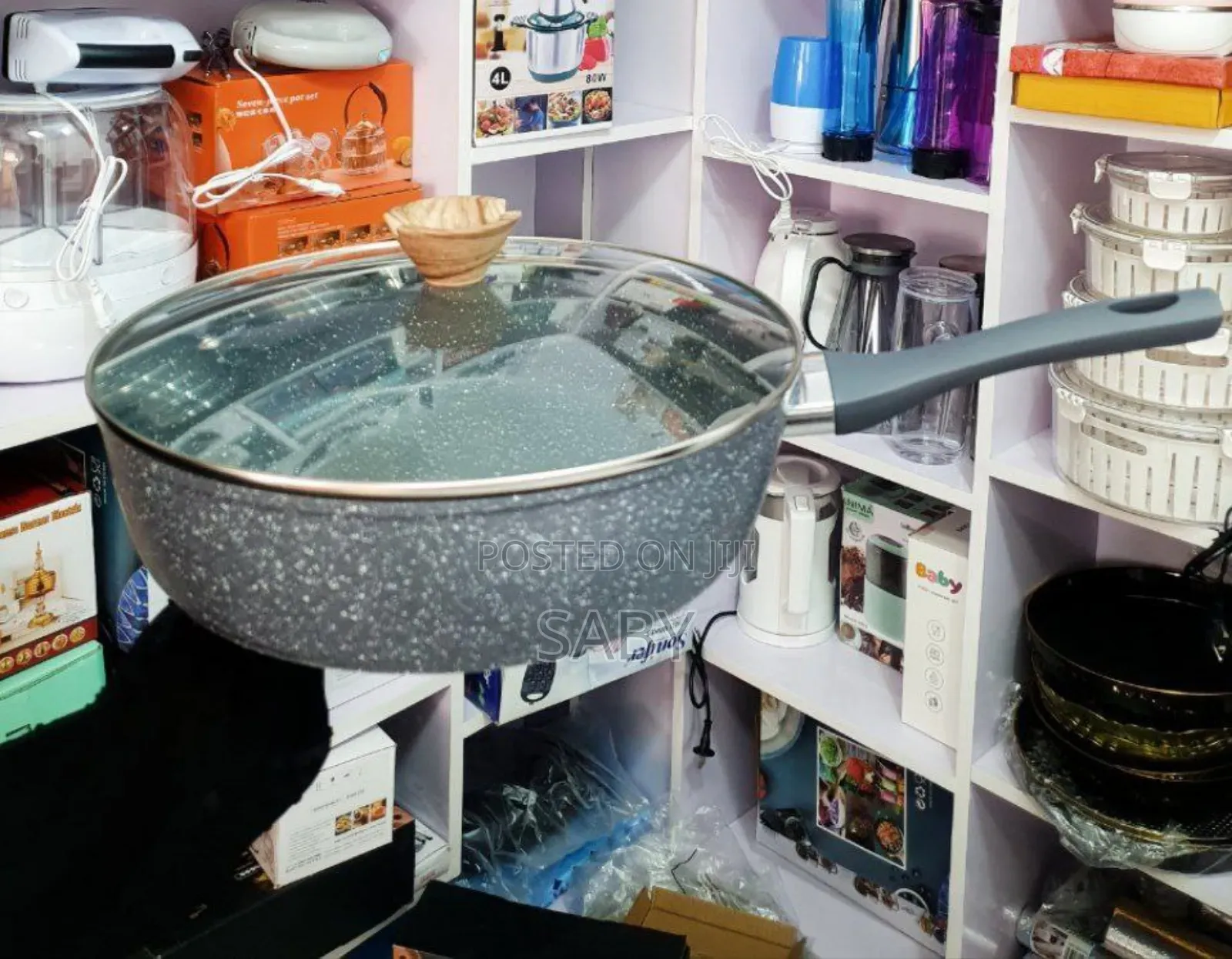 ስፋት 28:26:24 Cm የሆነ Momcoc Nonstick Fry Pan