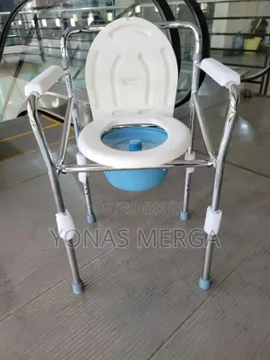 Photo - Toilet Chair甘ؤpot Chair\|Portable Toilet Chair With Back Muf