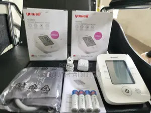 Photo - Blood Pressure Monitor糕時digital Blood Pressuer Monitor半夜new