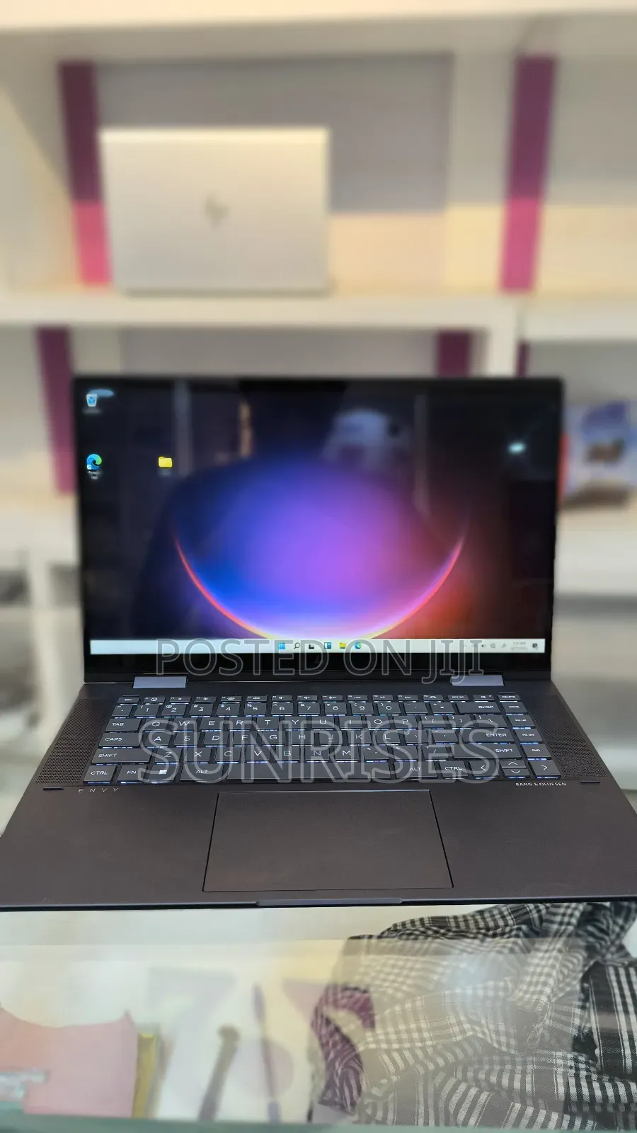 New Laptop HP Envy X360 8GB AMD Ryzen 5 SSD 512GB