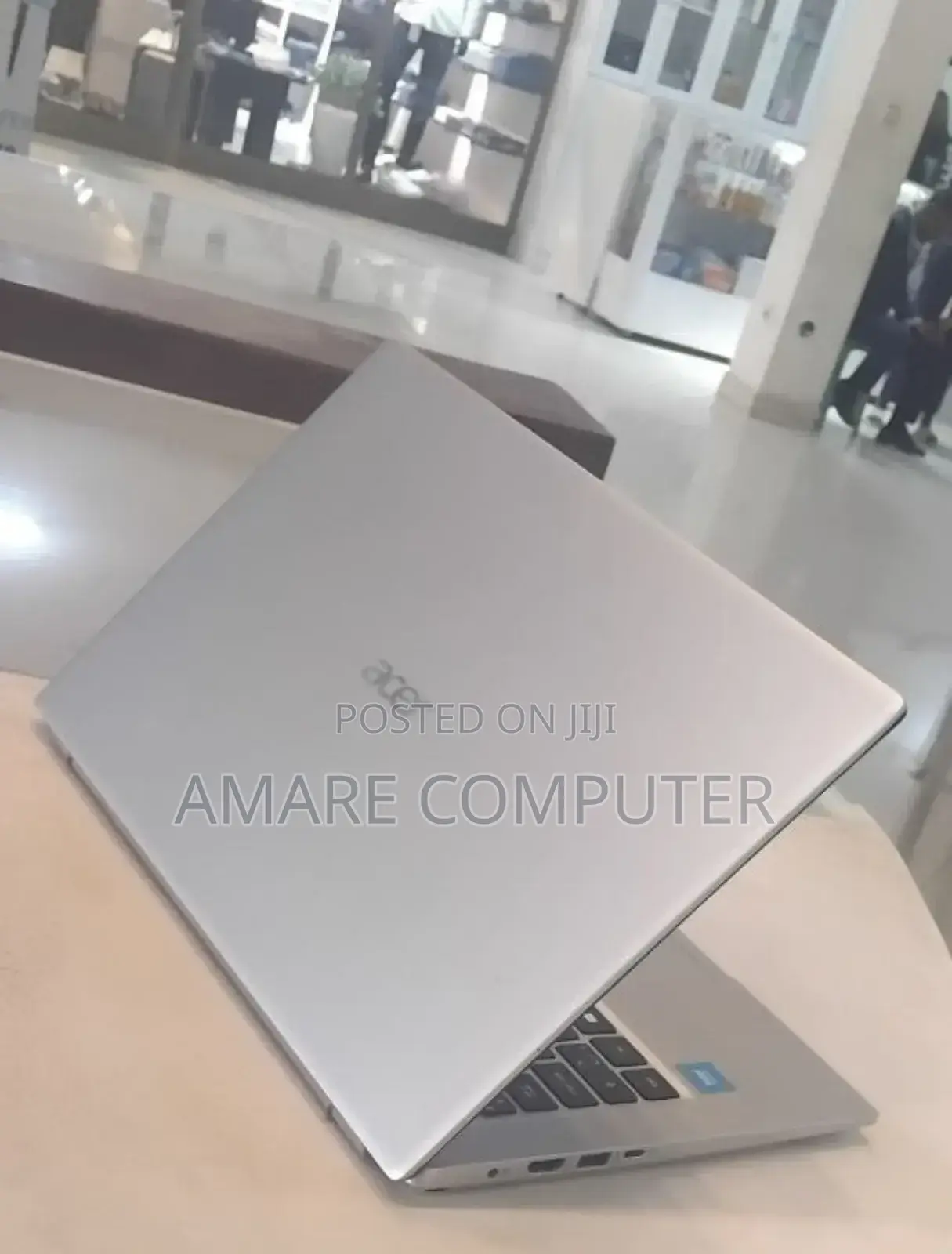 Laptop Acer Swift 1 4GB Intel Celeron SSD 256GB