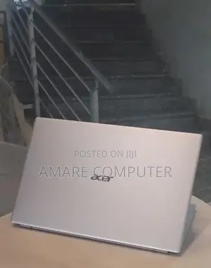 Laptop Acer Swift 1 4GB Intel Celeron SSD 256GB