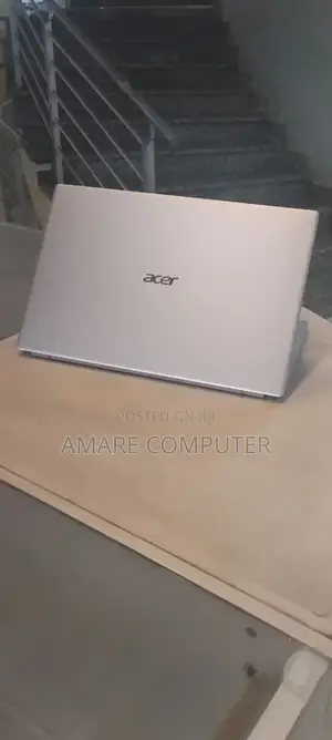 Laptop Acer Swift 1 4GB Intel Celeron SSD 256GB