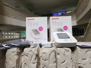 Photo - Digital Blood Pressuer Monitor本身digital Blood Pressuer Bp