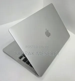 New Laptop Apple MacBook Pro 2023 M2 Max 14-Inch 8GB Apple M2 SSD 512GB