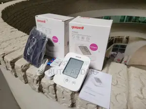 Photo - Digital Blood Pressuer Monitor當中new Packed Digital Bp Monitr