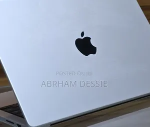 New Laptop Apple MacBook Pro 8GB Intel Core I5 SSD 512GB